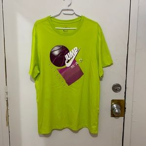 Air Jordan Nike T-shirt for men, size XXL